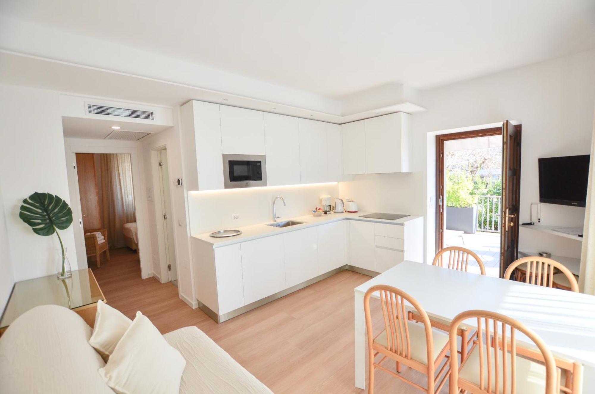 Villa Phoenix - Lake Apartments Riva del Garda Habitación foto